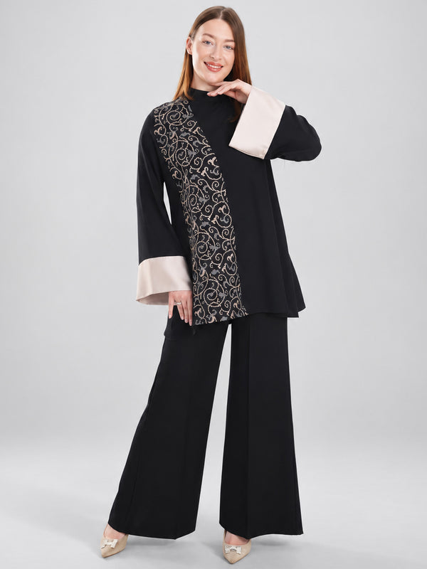 Hala Embroidered Women's Set