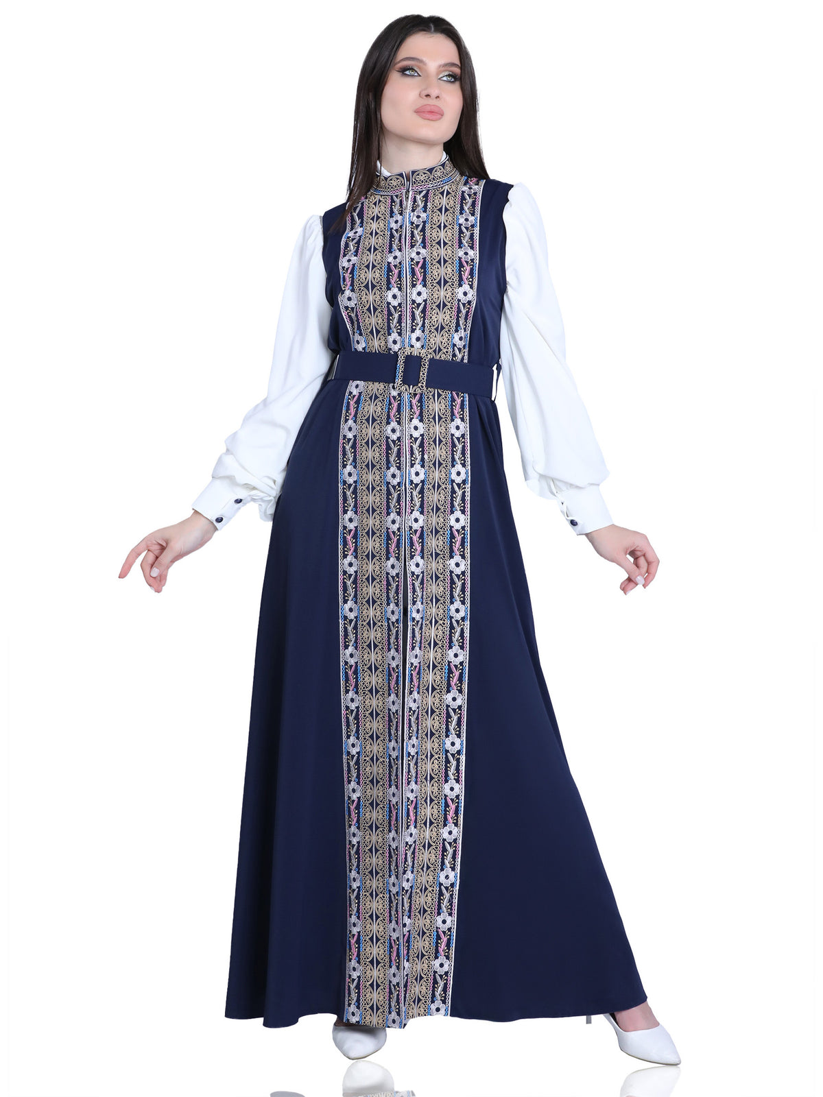 Leen Two-Piece Embroidered Bisht