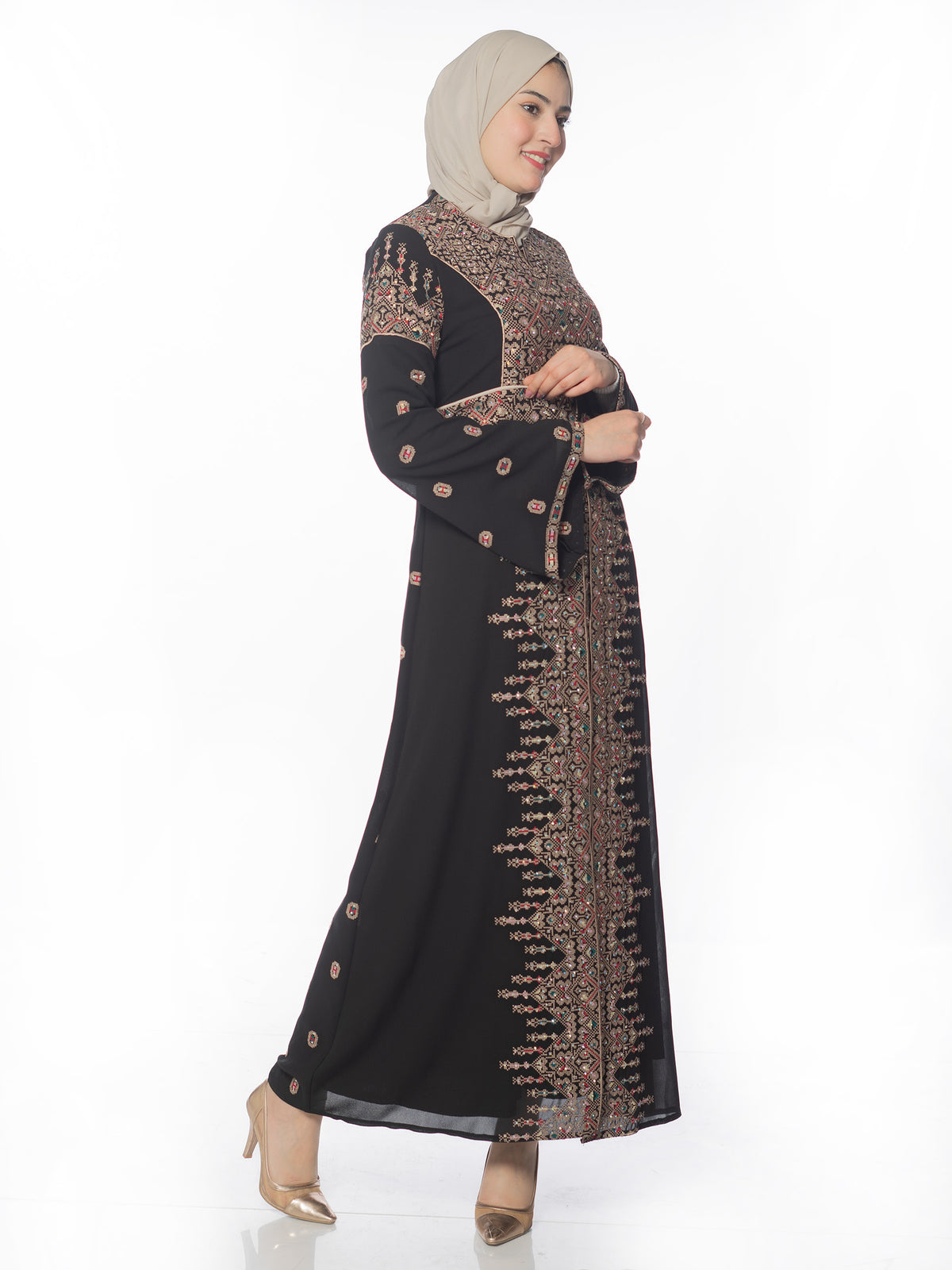 Sahar Embroidered Kaftan in Sizes 38–52