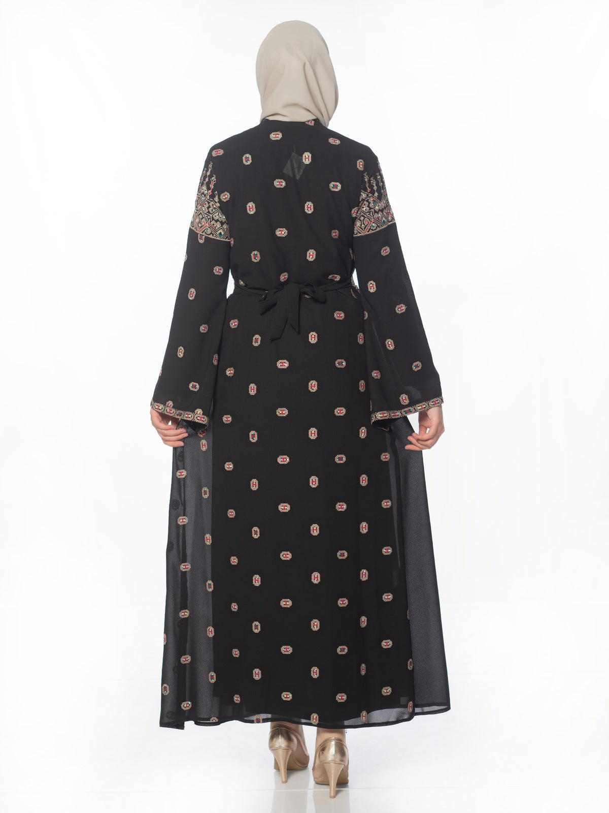 Sahar Embroidered Kaftan in Sizes 38–52