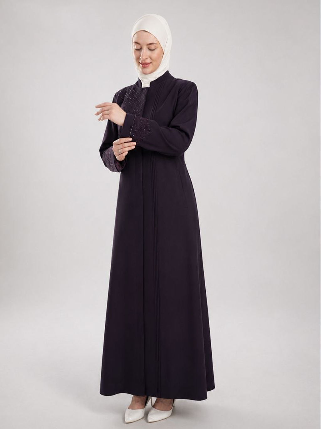 Embroidered Stand-Collar Jilbab - Eggplant