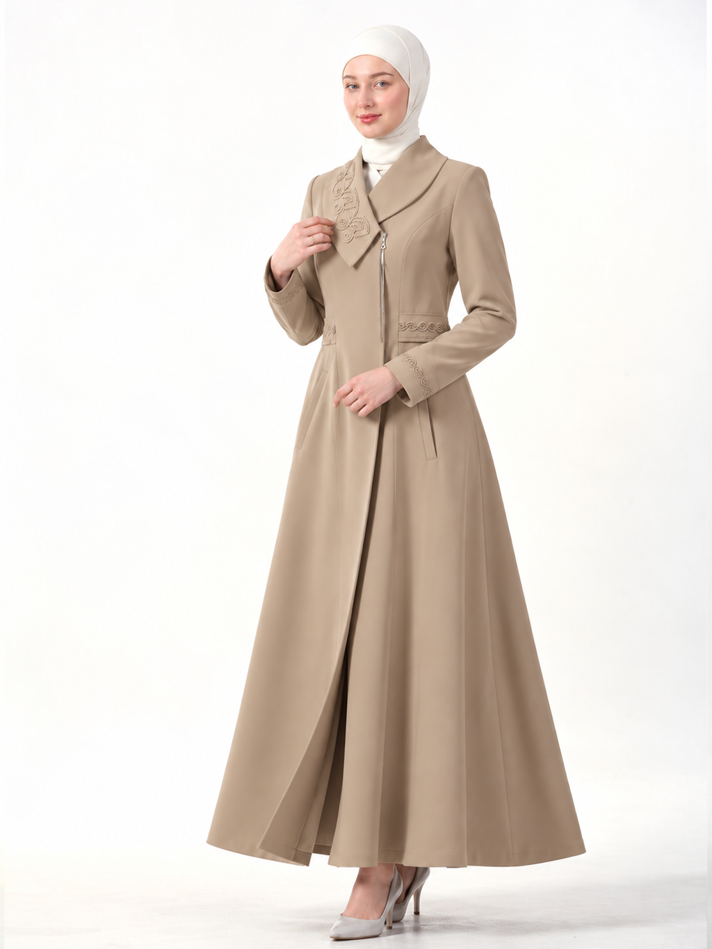 Embellished Shawl-Collar Zip Jilbab - Beige