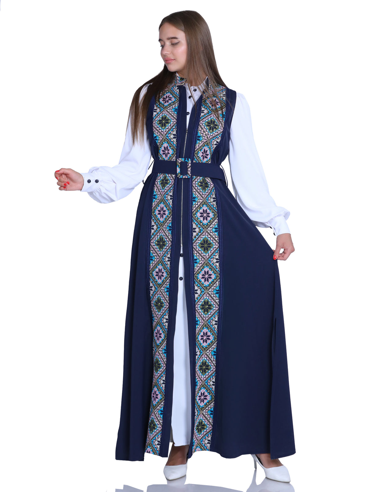 Yara Two-Piece Embroidered Bisht