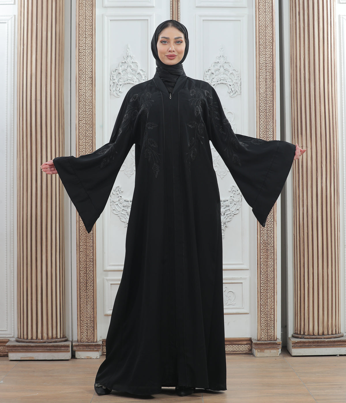 Embroidered women's abaya