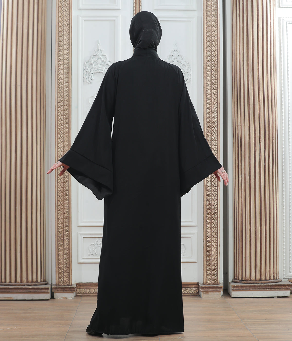 Embroidered women's abaya