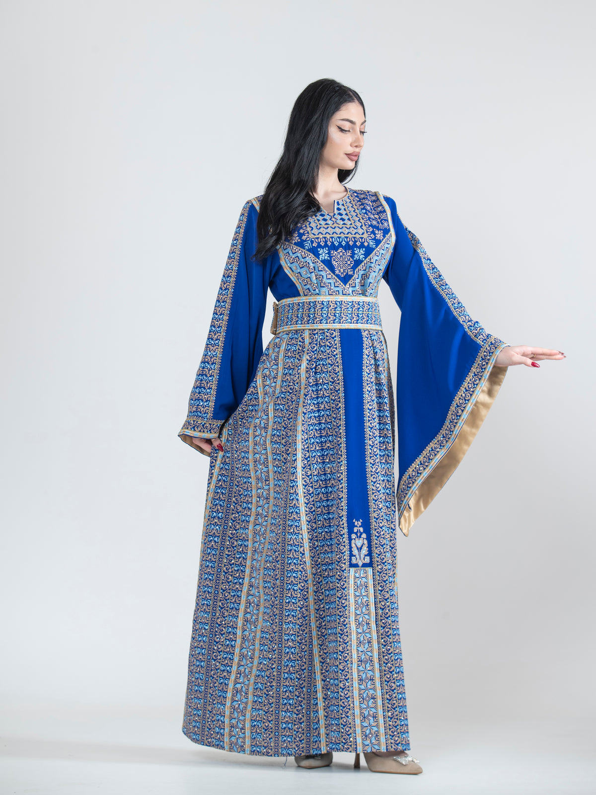 The Hiyam Traditional Embroidered Women’s Thobe