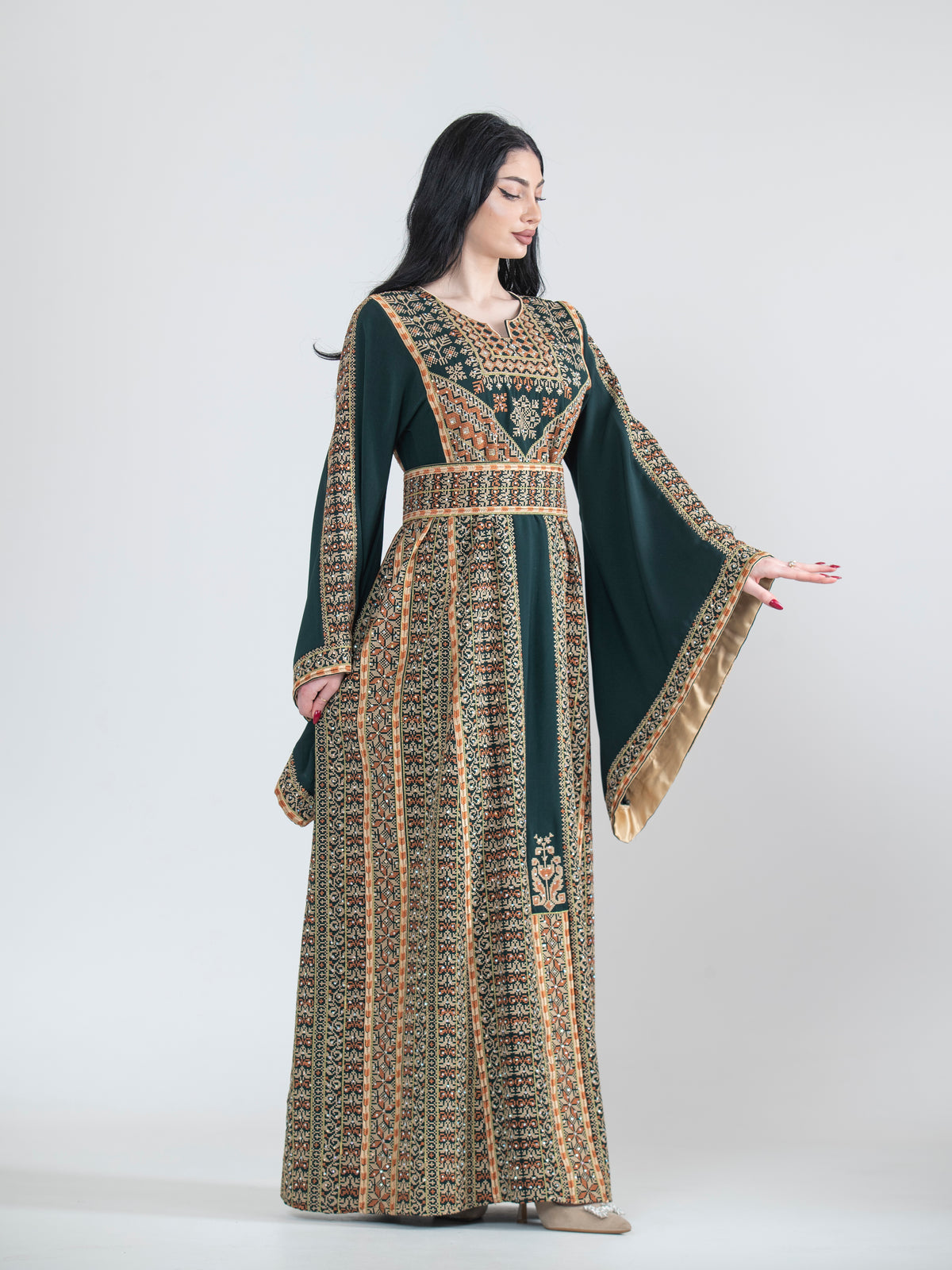 The Hiyam Traditional Embroidered Women’s Thobe