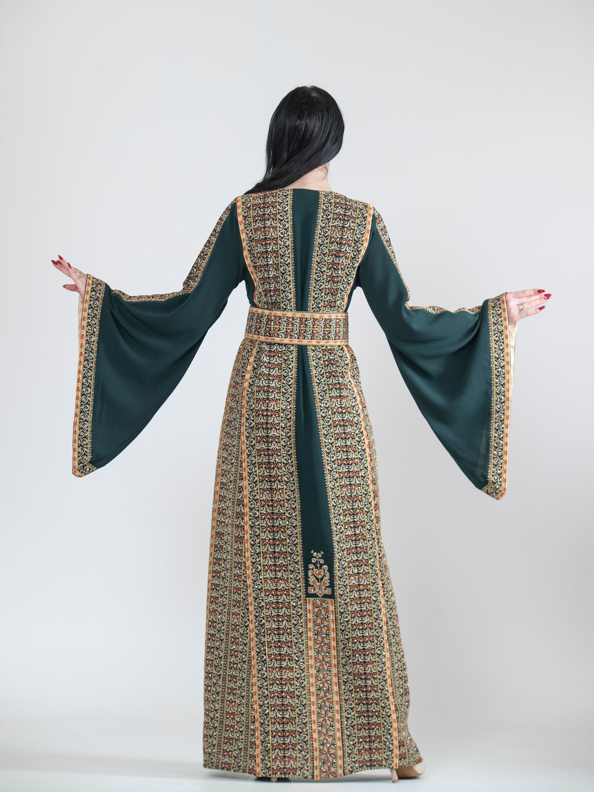 The Hiyam Traditional Embroidered Women’s Thobe