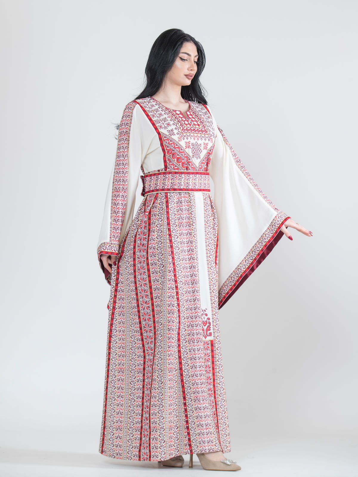 The Hiyam Traditional Embroidered Women’s Thobe