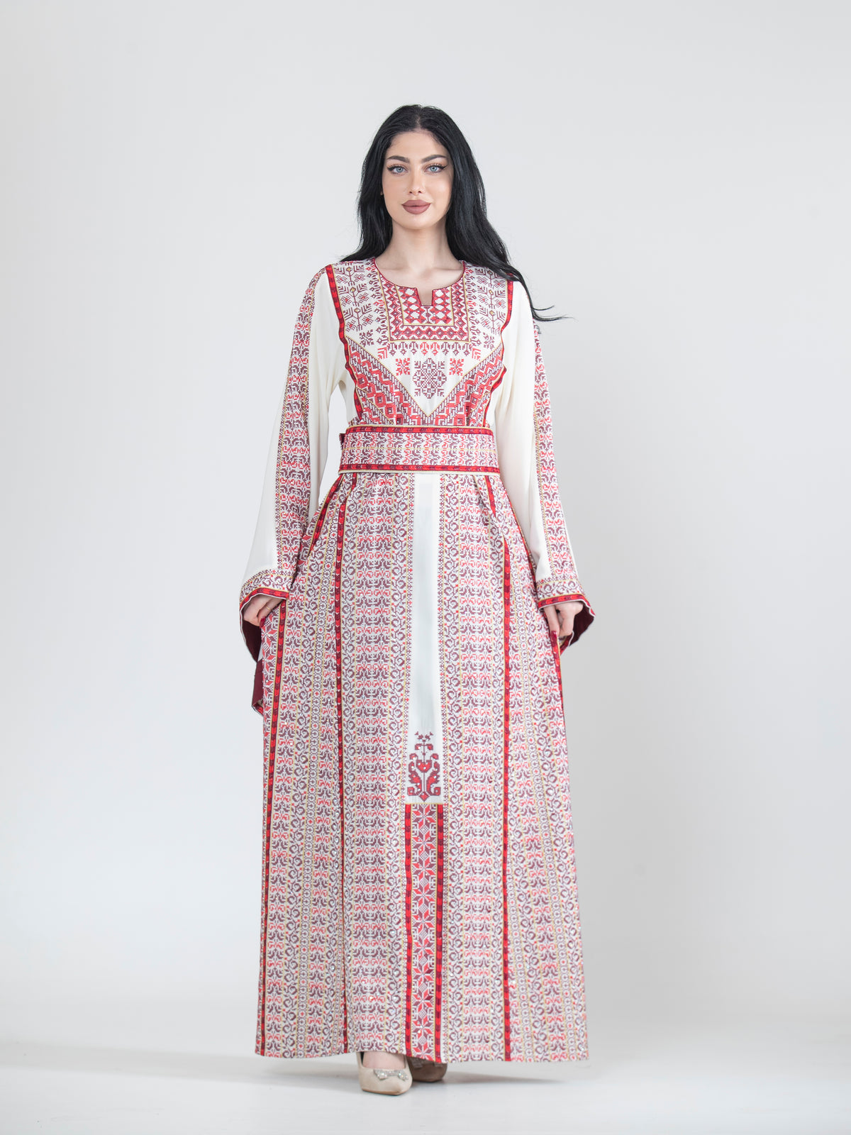 The Hiyam Traditional Embroidered Women’s Thobe