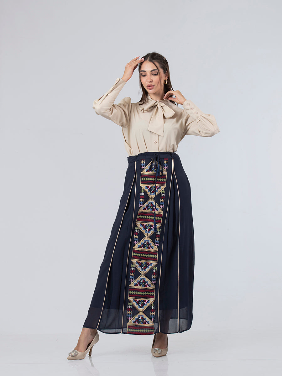 Embroidered skirt
