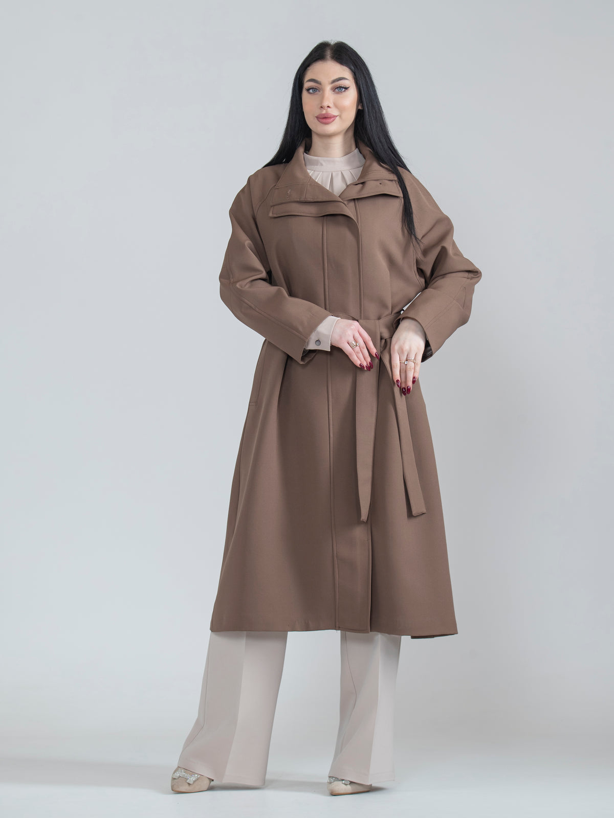 Women's long jacket with a distinctive collar