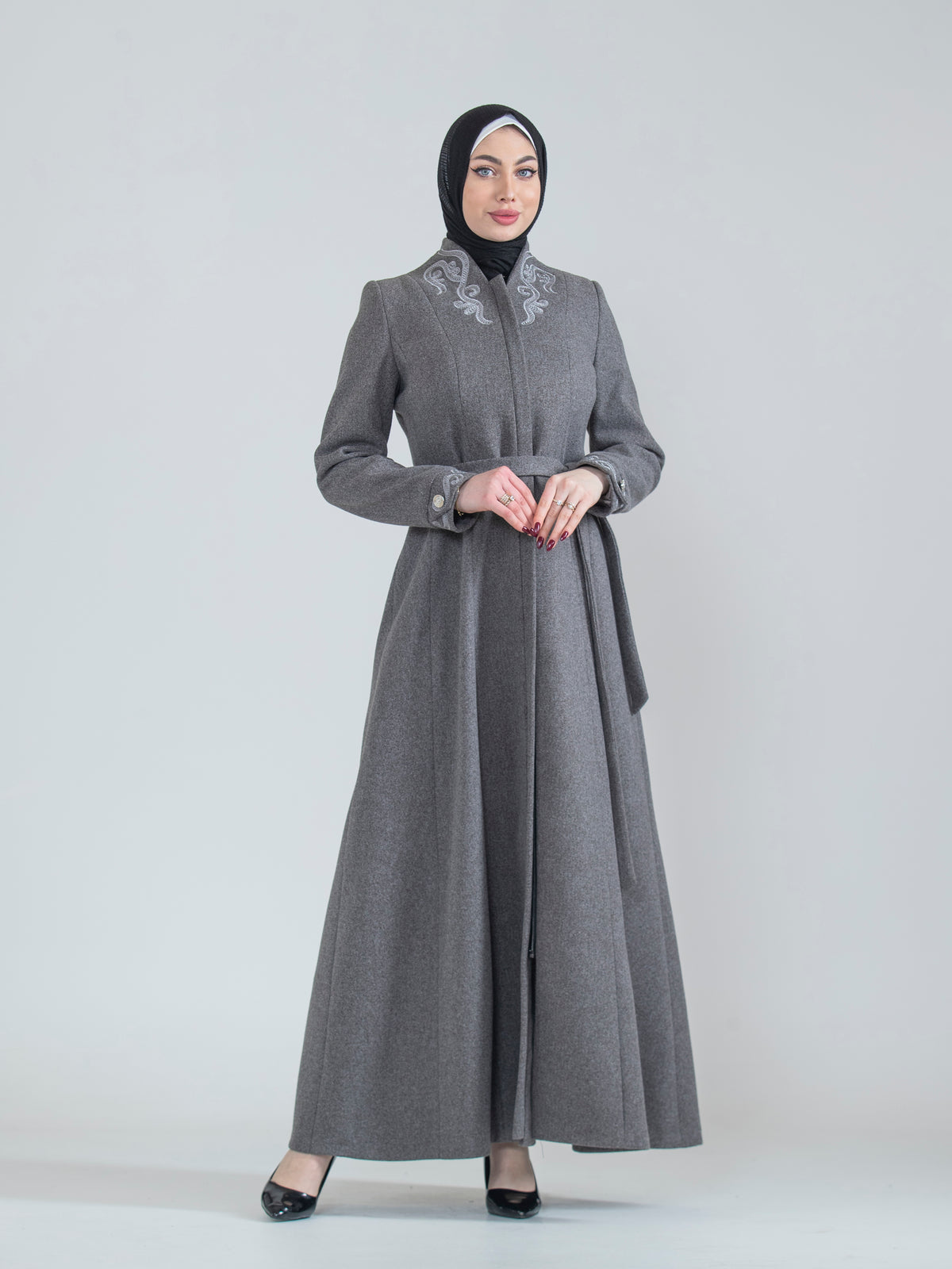 Jilbab with embroidery pattern