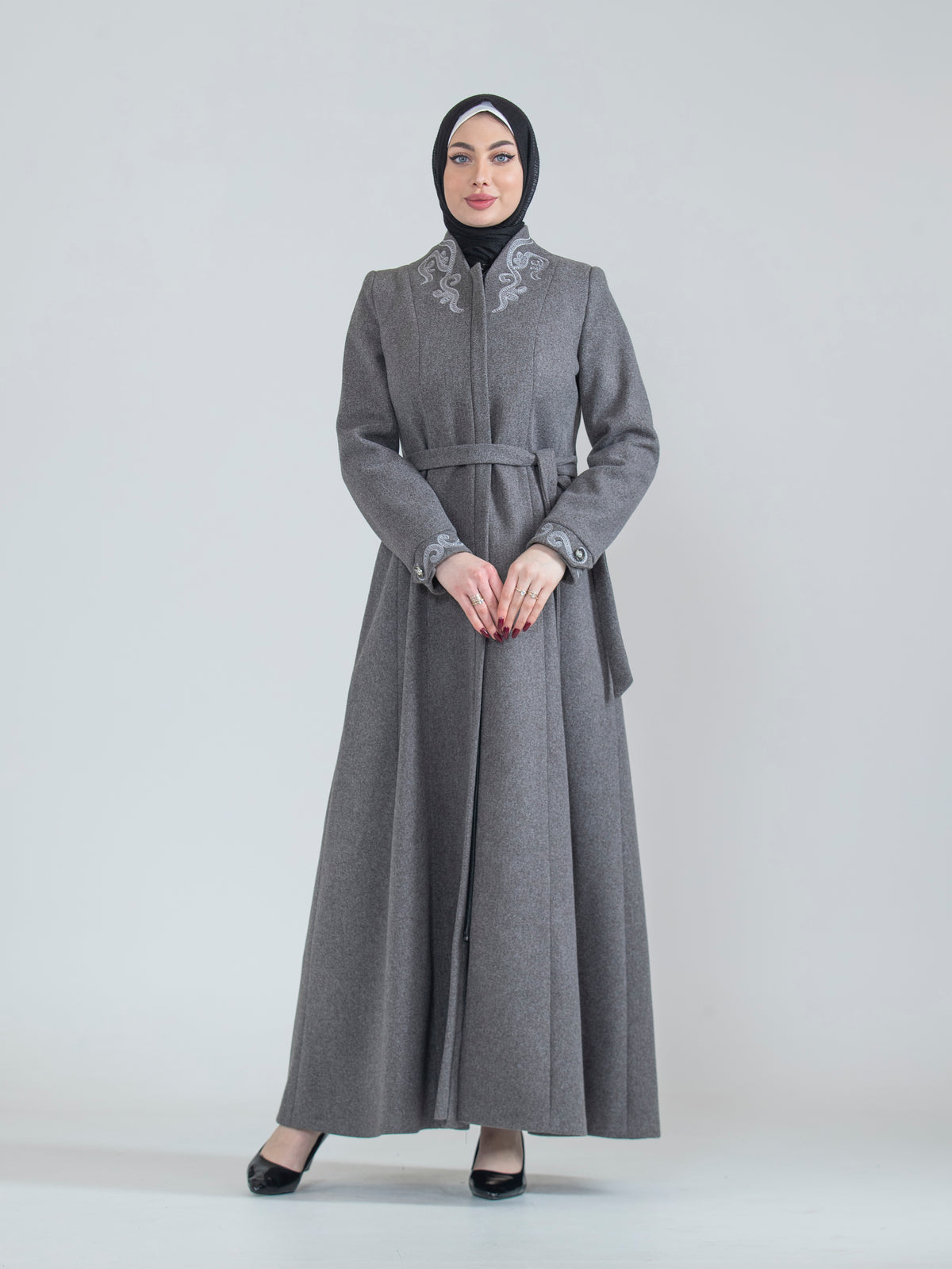 Jilbab with embroidery pattern
