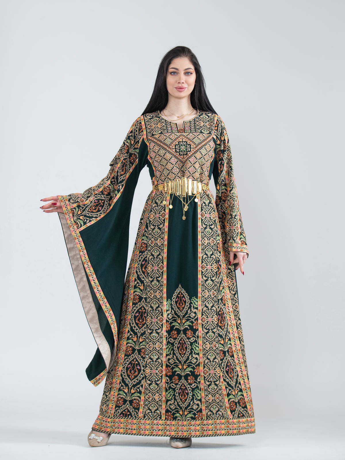 Embroidered Women’s Thobe of Wheat Ears