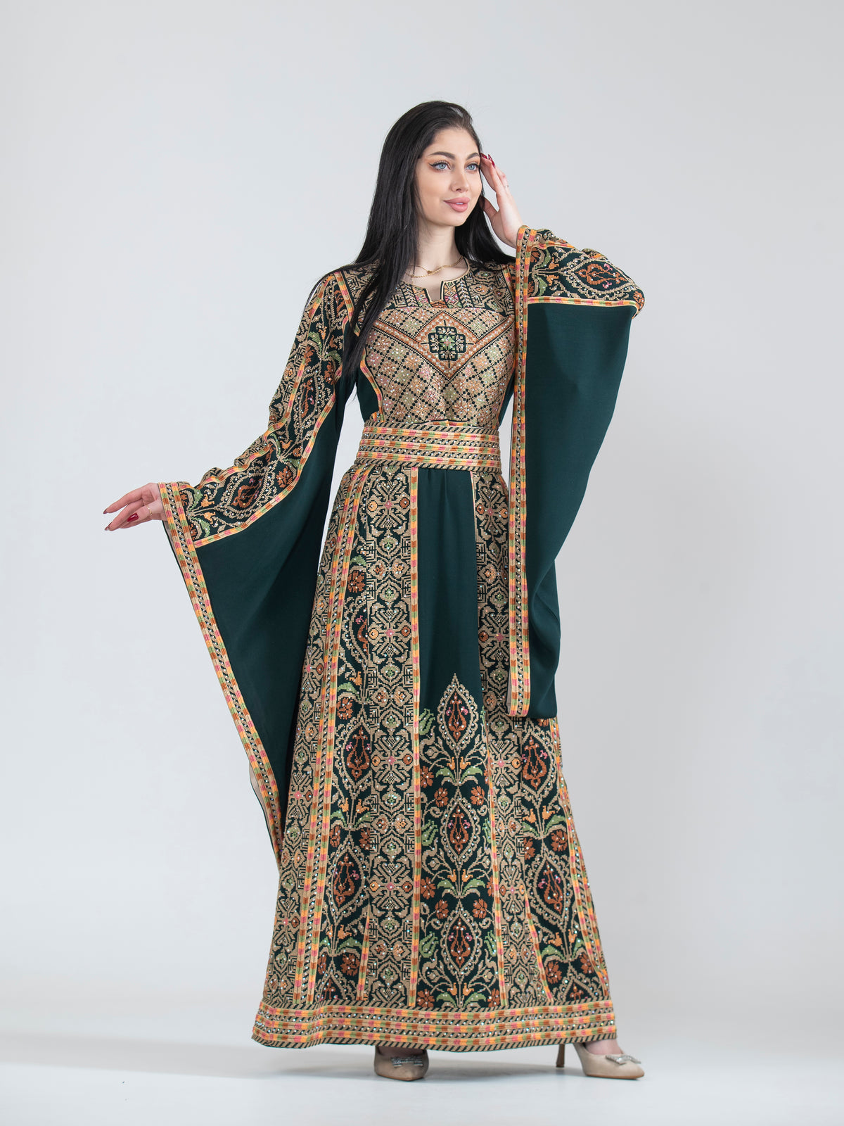Embroidered Women’s Thobe of Wheat Ears