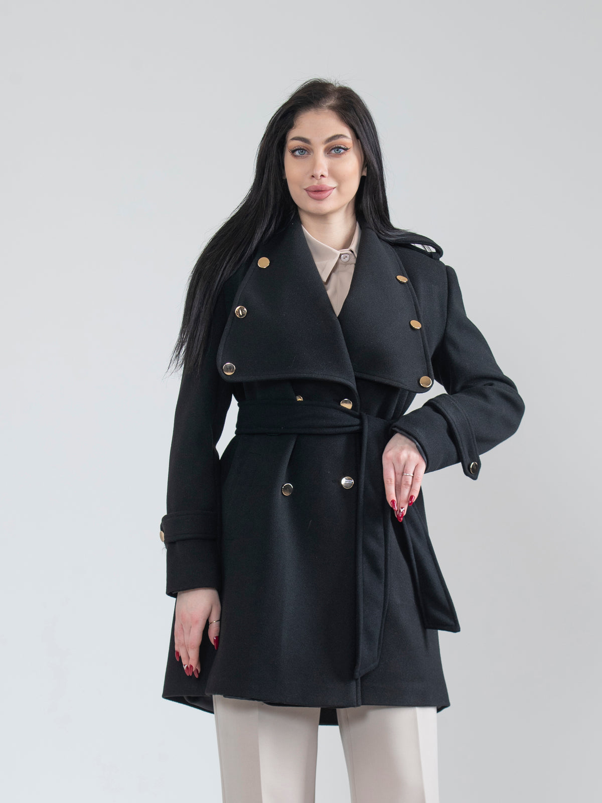 Winter jacket with distinctive buttons