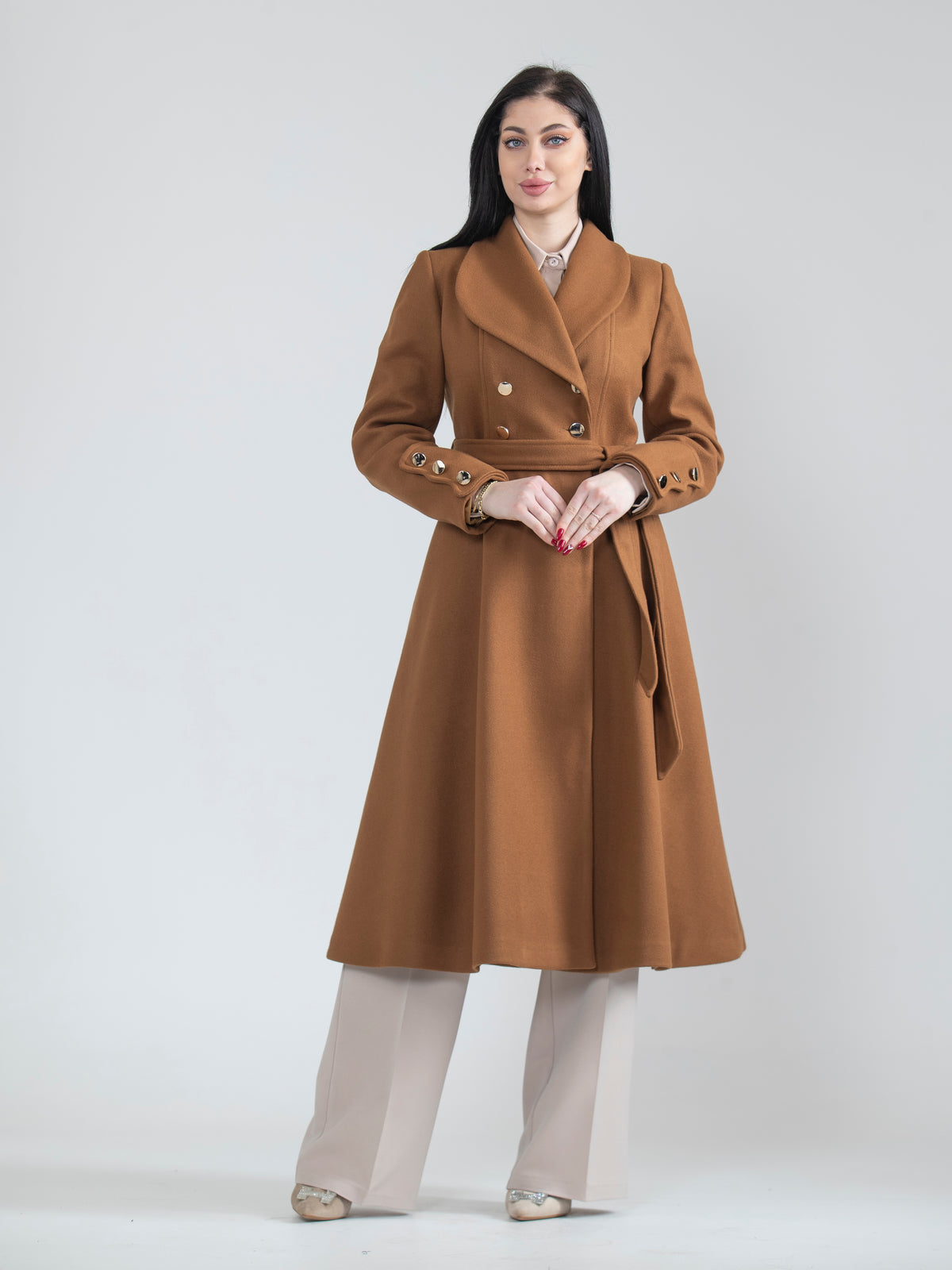 Jacket with distinctive buttons