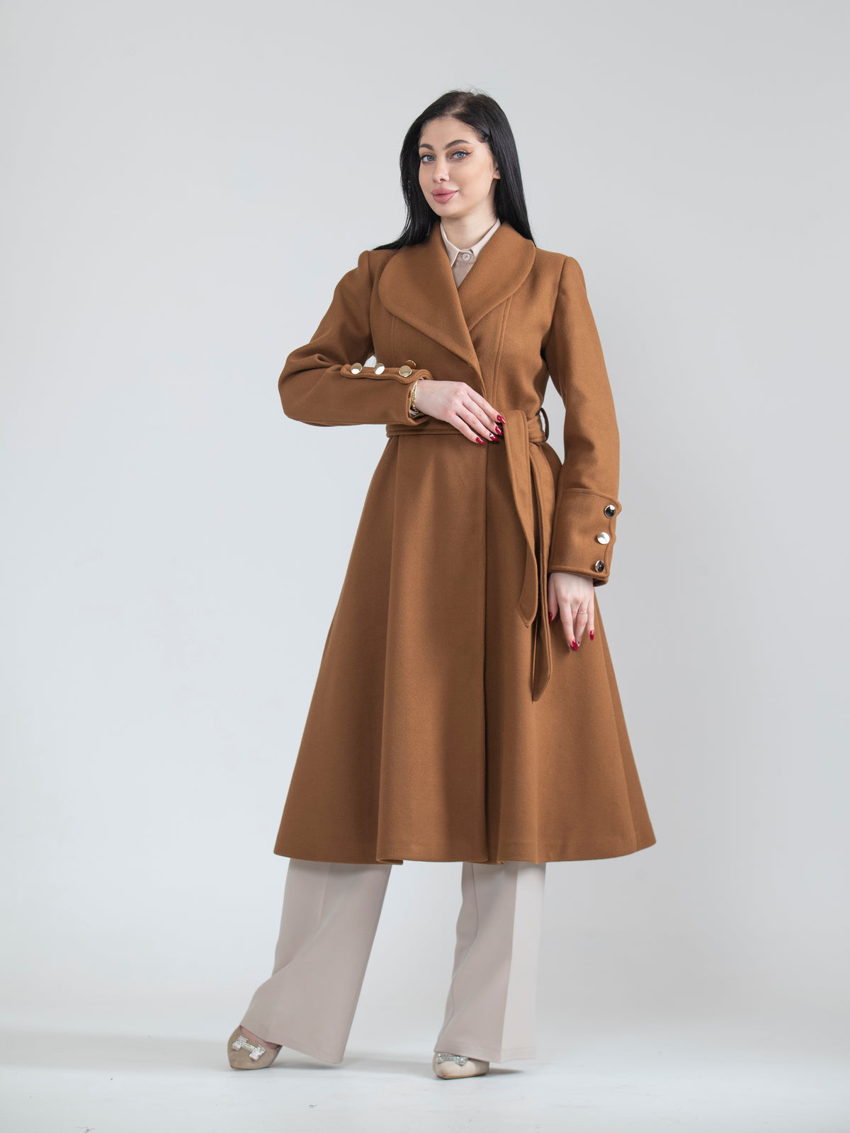Jacket with distinctive buttons