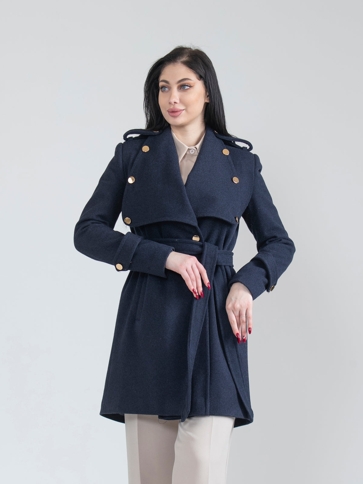 Winter jacket with distinctive buttons
