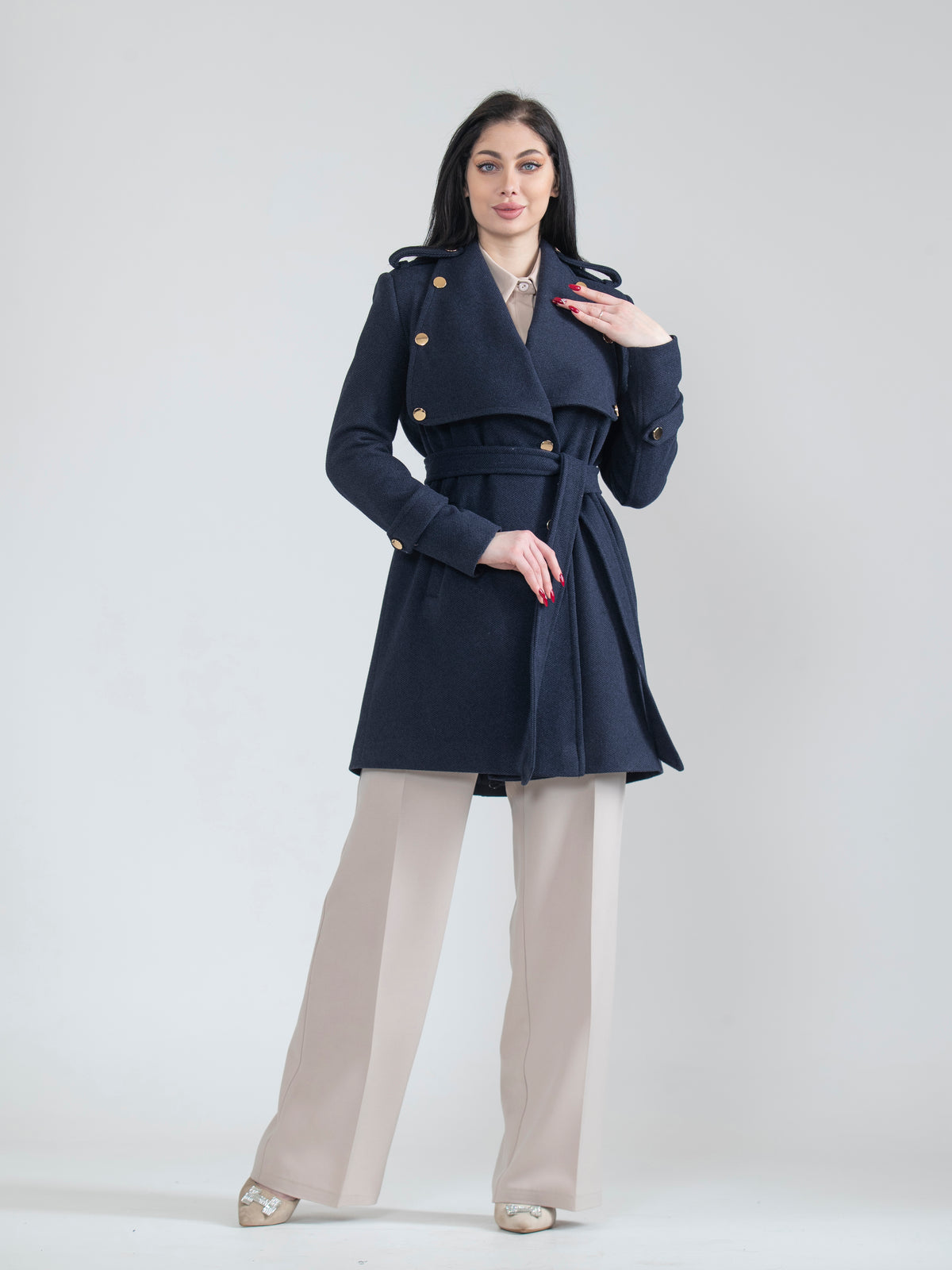 Winter jacket with distinctive buttons