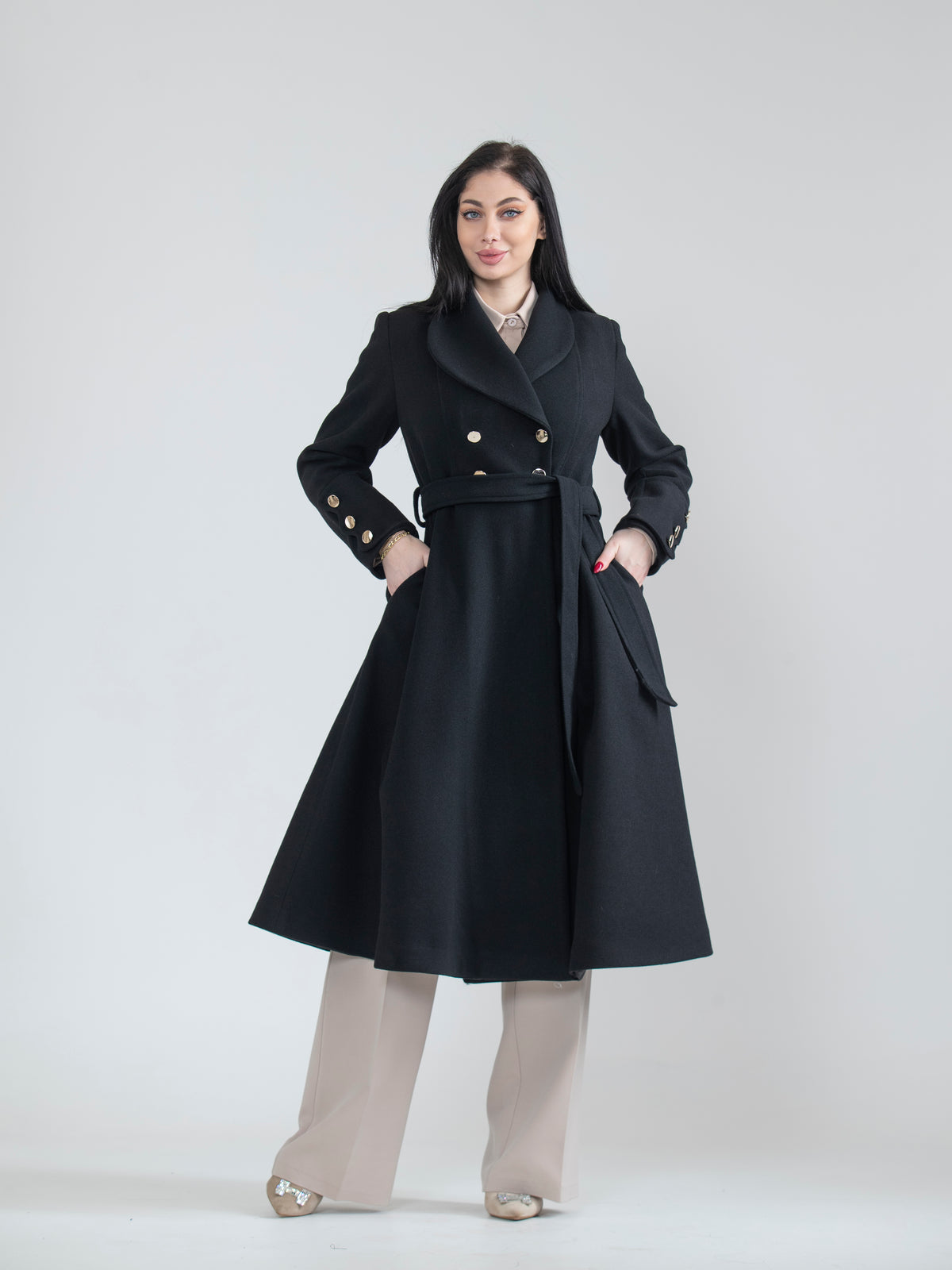 Jacket with distinctive buttons