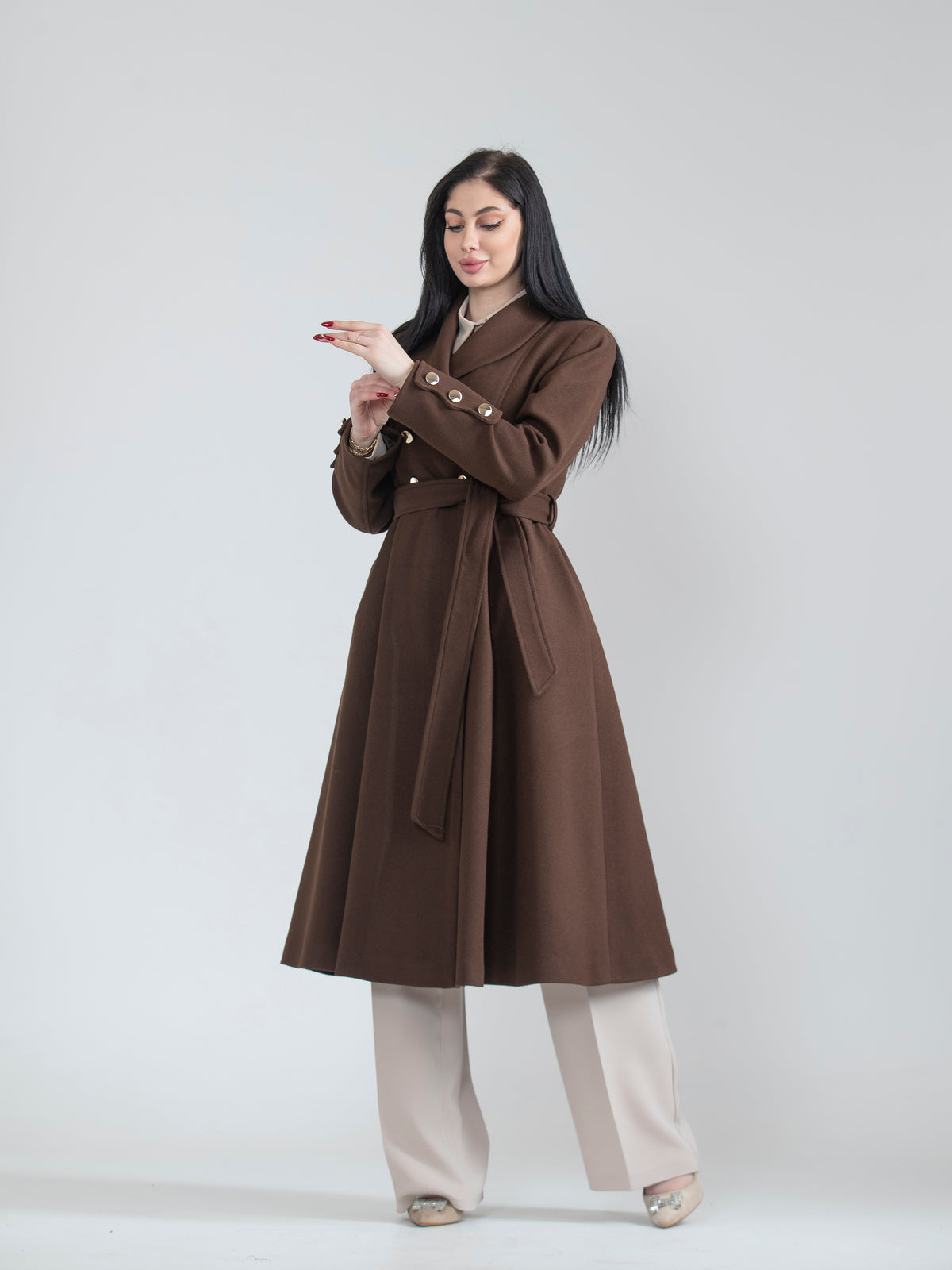 Jacket with distinctive buttons