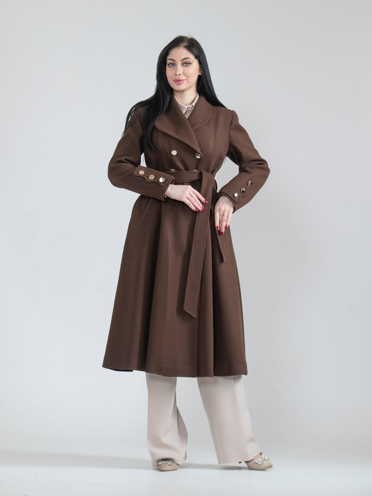 Jacket with distinctive buttons