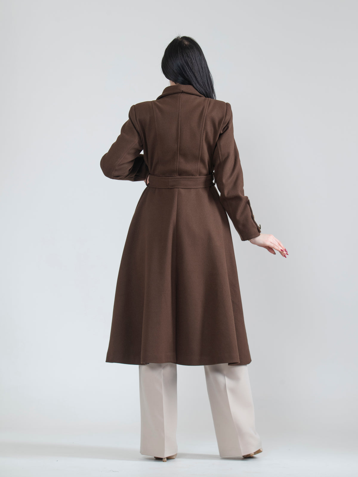 Jacket with distinctive buttons